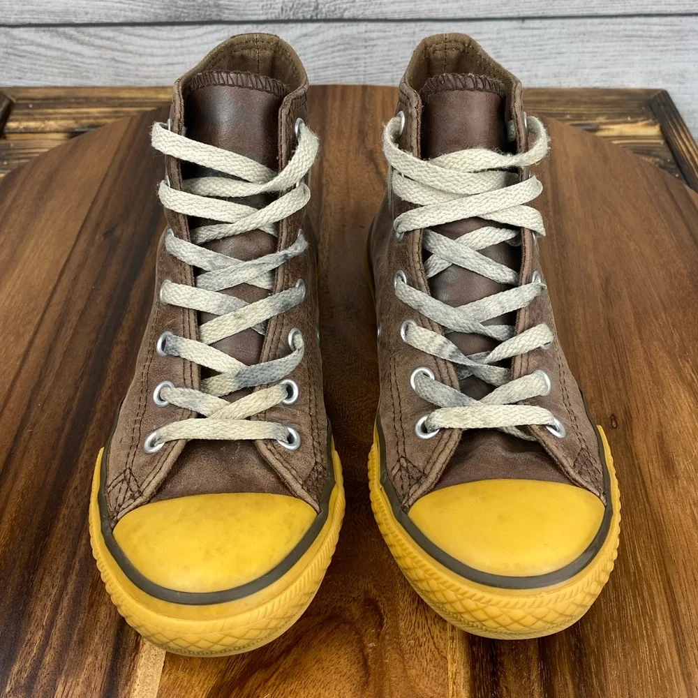 Converse Chuck Taylor All Star Hi Top Brown Leather Sneaker 312643 Youth Size 2